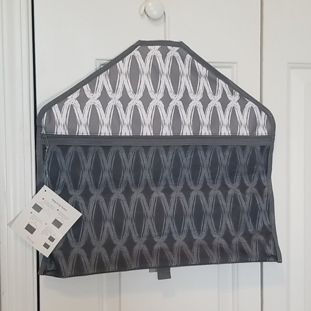 Hang it up pocket